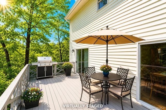 15 Blue Jay Drive, Newburgh, NY 12550