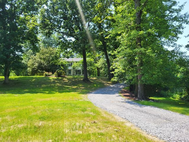 15 Blue Jay Drive, Newburgh, NY 12550