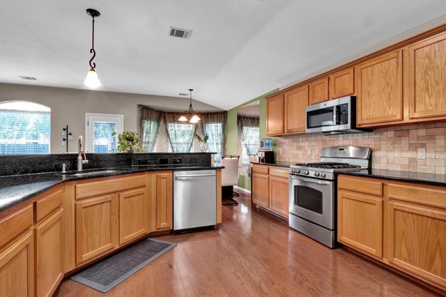 3339 Rod Carew DR, Round Rock, TX 78665
