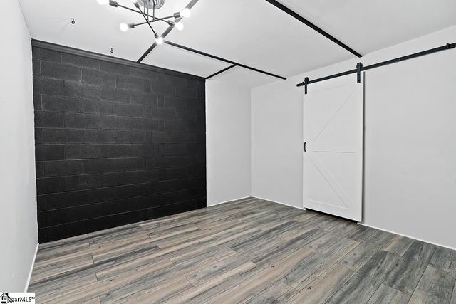 219 Oak Ridge Drive, Greenwood, SC 29649