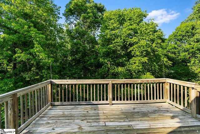 219 Oak Ridge Drive, Greenwood, SC 29649