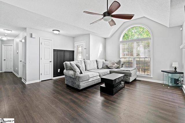 219 Oak Ridge Drive, Greenwood, SC 29649