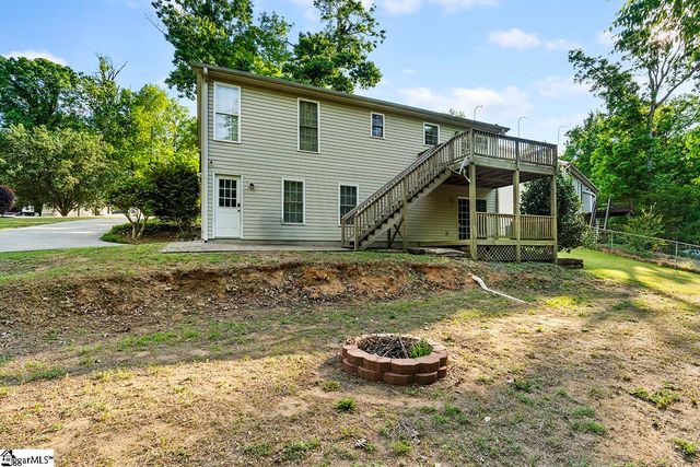 219 Oak Ridge Drive, Greenwood, SC 29649