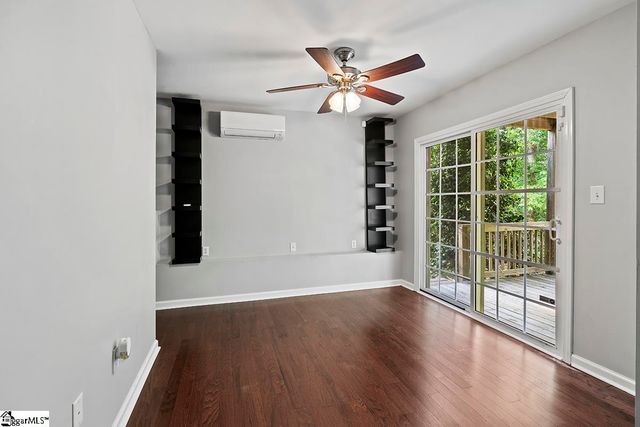 219 Oak Ridge Drive, Greenwood, SC 29649