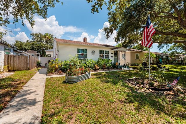 1220 56TH AVENUE N, St Petersburg, FL 33703