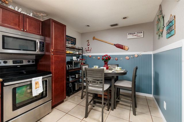 1220 56TH AVENUE N, St Petersburg, FL 33703