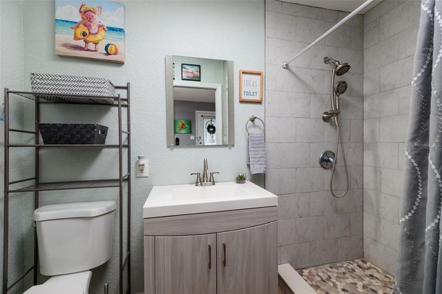 1220 56TH AVENUE N, St Petersburg, FL 33703