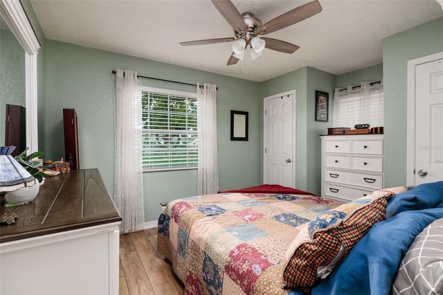 1220 56TH AVENUE N, St Petersburg, FL 33703
