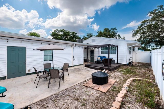 1220 56TH AVENUE N, St Petersburg, FL 33703