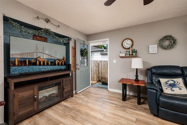1220 56TH AVENUE N, St Petersburg, FL 33703