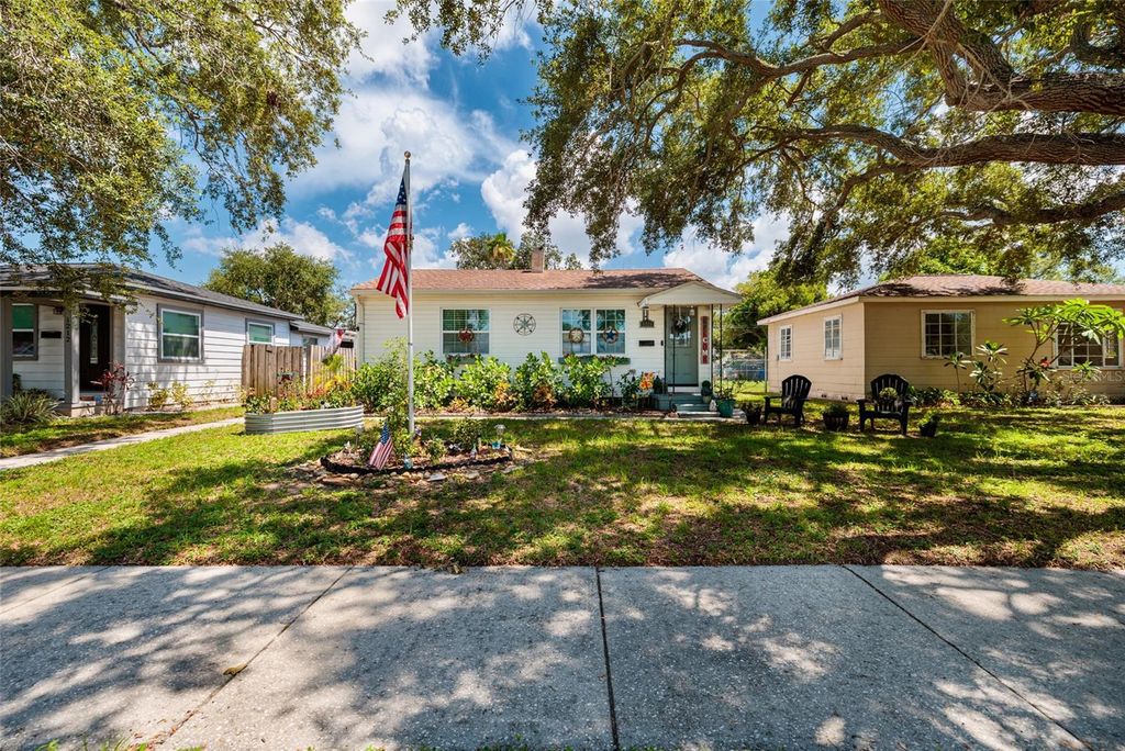 1220 56TH AVENUE N, St Petersburg, FL 33703