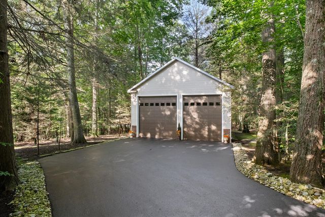 6065 N Scenic Woods Circle, Muskegon, MI 49445