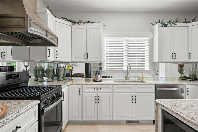 6065 N Scenic Woods Circle, Muskegon, MI 49445