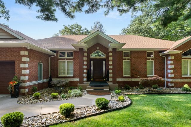 6065 N Scenic Woods Circle, Muskegon, MI 49445
