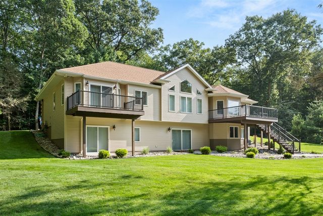 6065 N Scenic Woods Circle, Muskegon, MI 49445