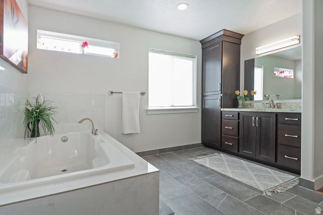8564 S LITTLE WILLOW CIR, Cottonwood Heights, UT 84121