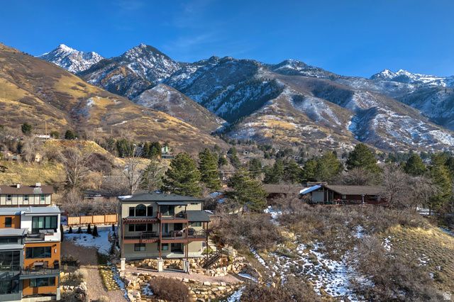8564 S LITTLE WILLOW CIR, Cottonwood Heights, UT 84121