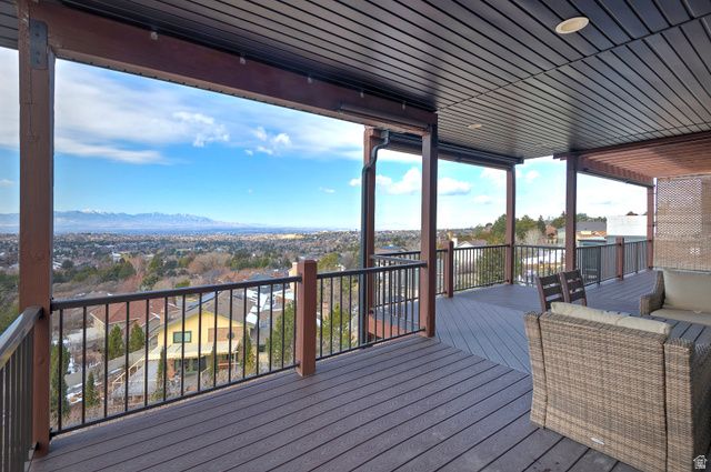 8564 S LITTLE WILLOW CIR, Cottonwood Heights, UT 84121