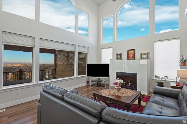 8564 S LITTLE WILLOW CIR, Cottonwood Heights, UT 84121