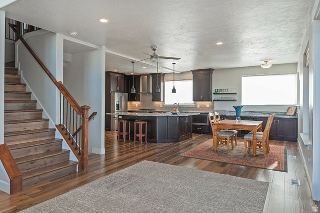 8564 S LITTLE WILLOW CIR, Cottonwood Heights, UT 84121