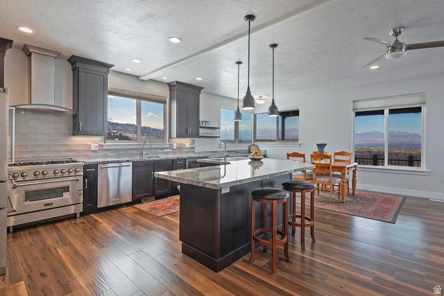 8564 S LITTLE WILLOW CIR, Cottonwood Heights, UT 84121