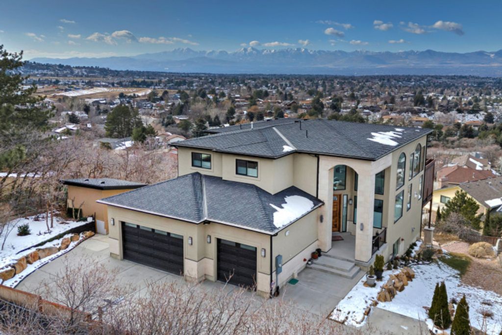 8564 S LITTLE WILLOW CIR, Cottonwood Heights, UT 84121