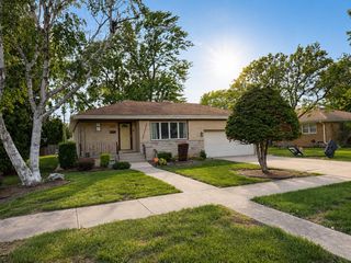 18724 Sherman Street, Lansing, IL 60438