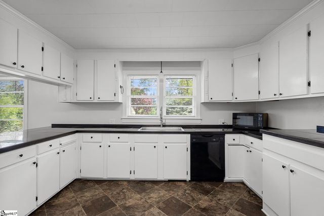 37 Dendy Street, Pelzer, SC 29669