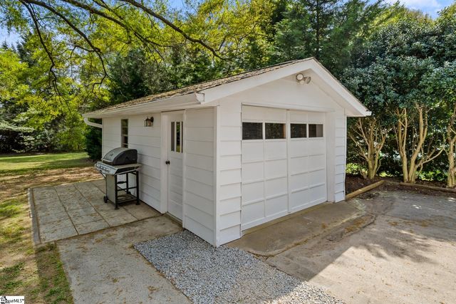 37 Dendy Street, Pelzer, SC 29669