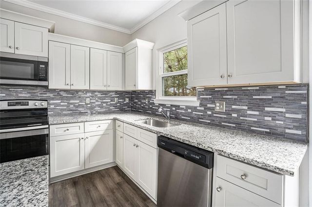 228 FIELDCREST Drive, Dallas, GA 30132