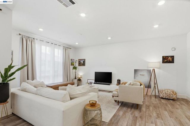 45188 Ambition St 202, Fremont, CA 94538