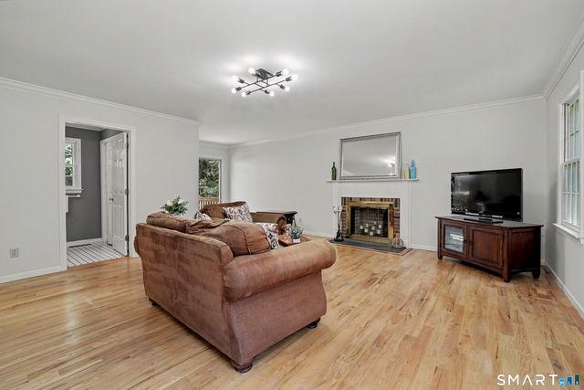 23 Jeremiah Road, Newtown, CT 06482