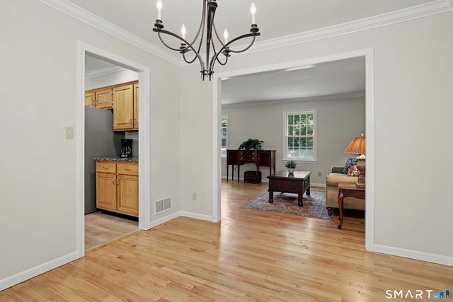 23 Jeremiah Road, Newtown, CT 06482