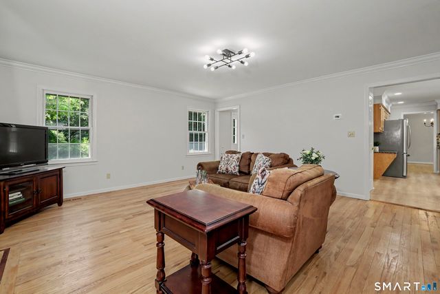 23 Jeremiah Road, Newtown, CT 06482