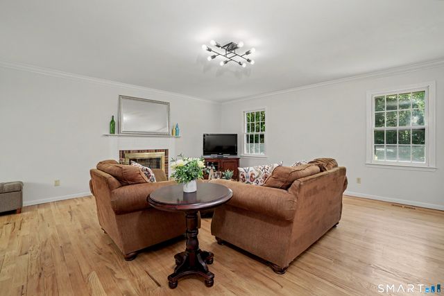 23 Jeremiah Road, Newtown, CT 06482