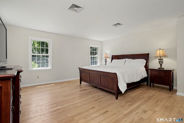23 Jeremiah Road, Newtown, CT 06482