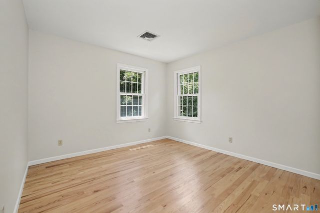 23 Jeremiah Road, Newtown, CT 06482