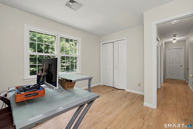 23 Jeremiah Road, Newtown, CT 06482