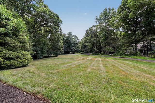 23 Jeremiah Road, Newtown, CT 06482