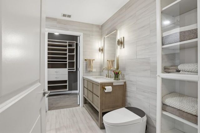 361 17th Street 1720, Atlanta, GA 30363