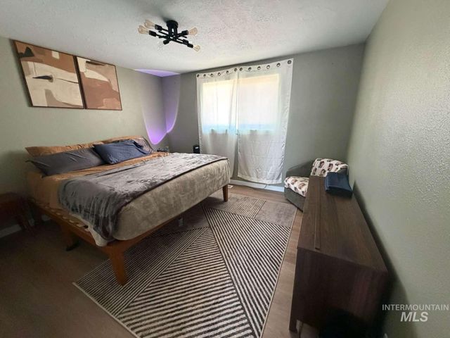 9951 W Fox Ridge Dr, Boise, ID 83709