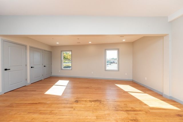 115-117 Mechanic 4, Clinton, MA 01510