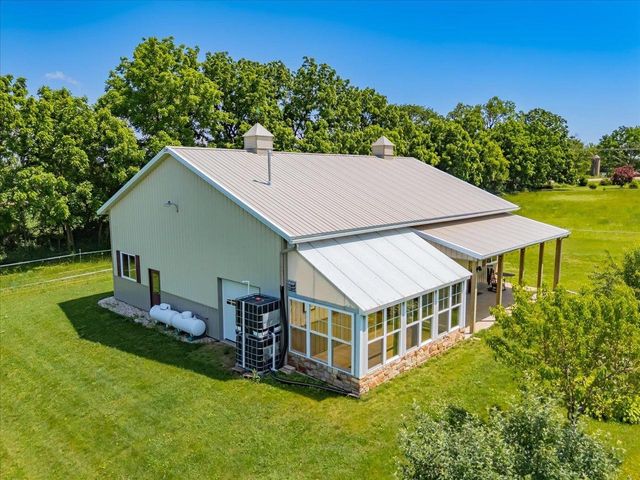 W4615 Highway 16, Rio, WI 53960