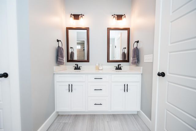 240 W Ridge Water Drive, Chesnee, SC 29323