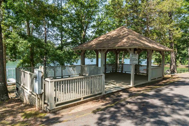 240 W Ridge Water Drive, Chesnee, SC 29323
