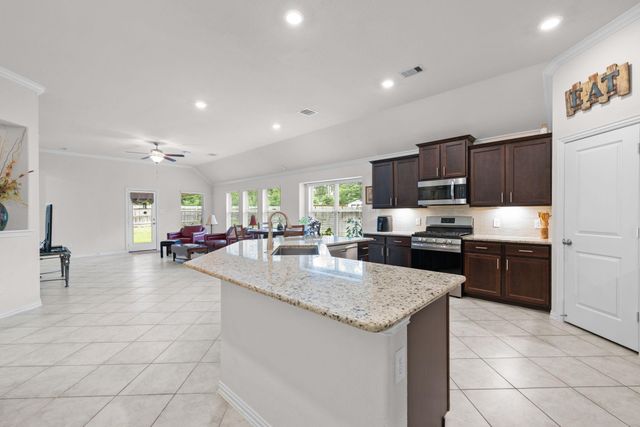 18802 Rosewood Terrace Drive, New Caney, TX 77357