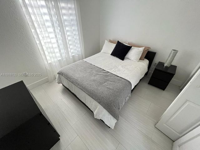 8330 NW 107th Pl 7-21, Doral, FL 33178