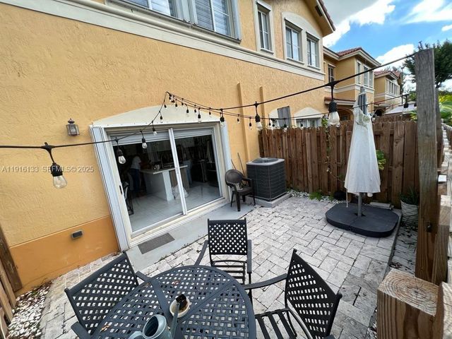 8330 NW 107th Pl 7-21, Doral, FL 33178