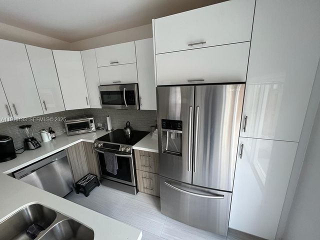 8330 NW 107th Pl 7-21, Doral, FL 33178