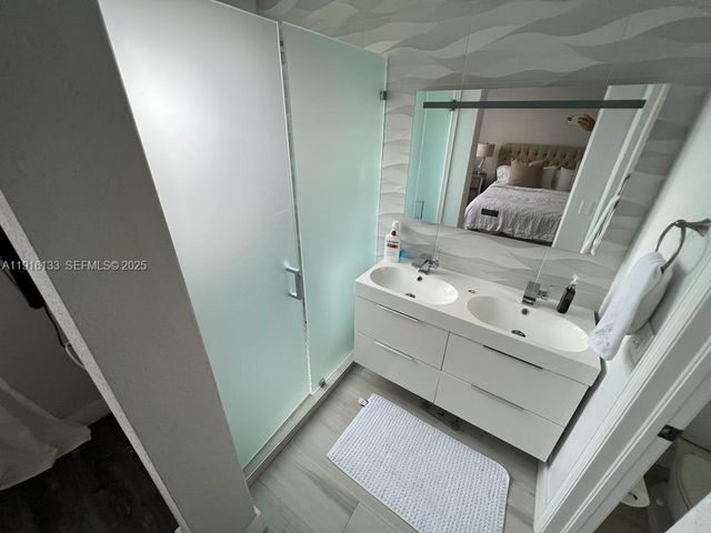 8330 NW 107th Pl 7-21, Doral, FL 33178